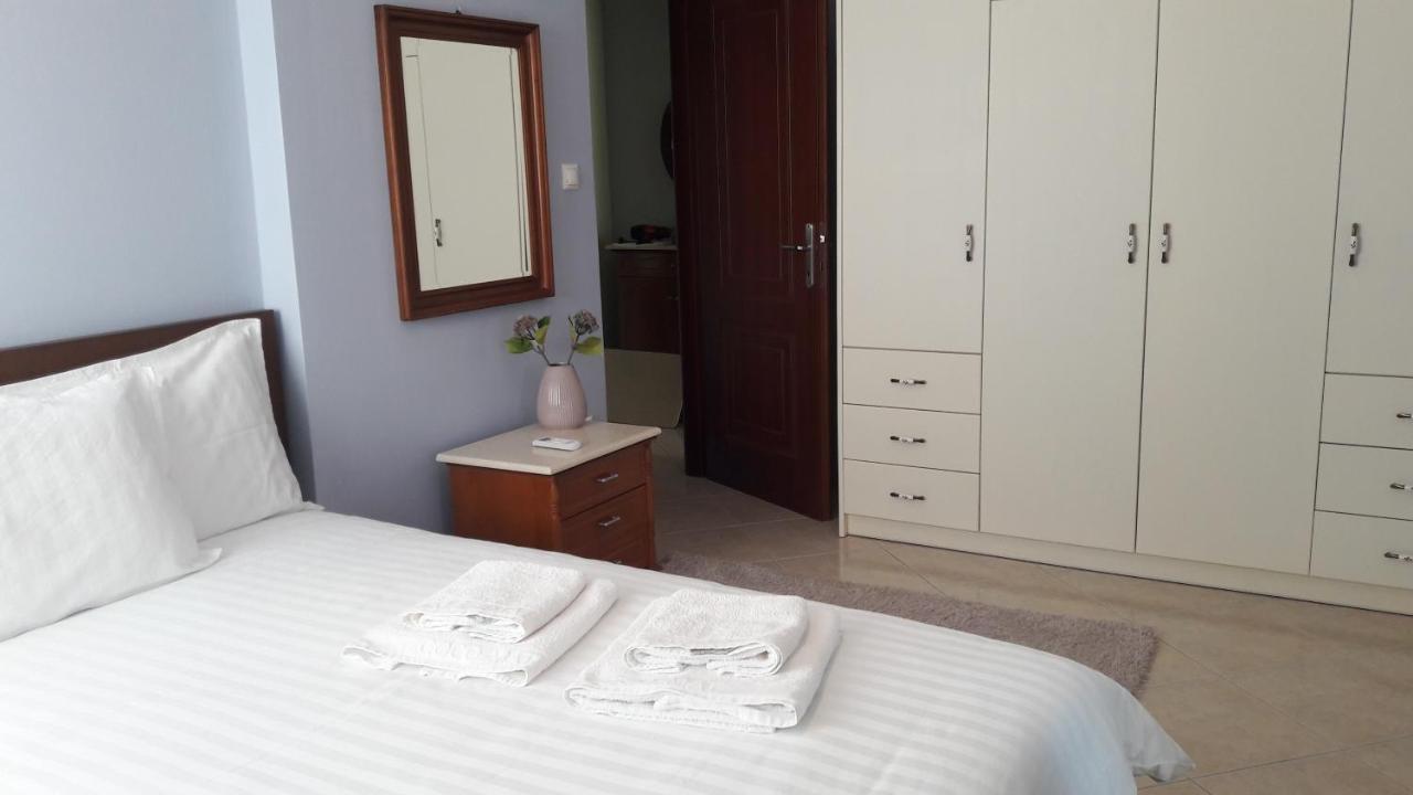 Family Apartments Missolonghi Ngoại thất bức ảnh